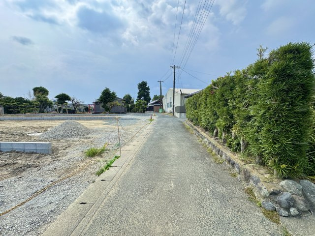 中央区白鳥町　全3棟の周辺|前面道路