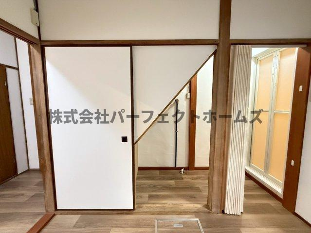 美井元町戸建　賃貸の内装|内装は落ち着いています