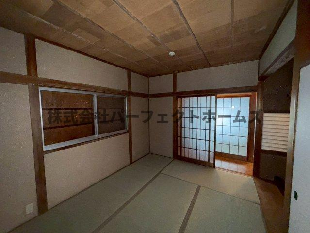 美井元町戸建　賃貸の和室|来客時にも便利な和室付き