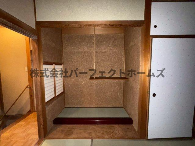 美井元町戸建　賃貸の収納|小物を収納するのに便利です