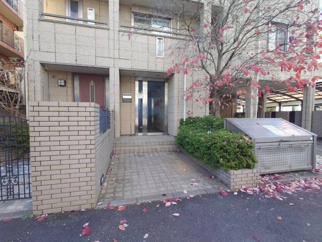 メゾンヴィトライユのエントランス|★エントランス★