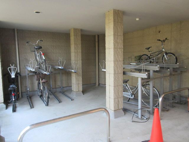 メゾンヴィトライユのその他共用部分|★入居者専用自転車置場★