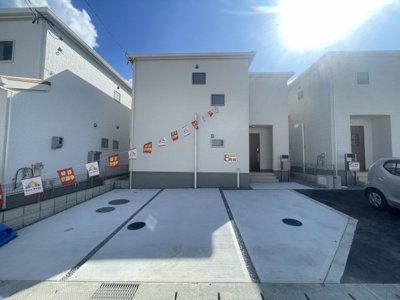 【外観】 | 八重瀬町具志頭（全11棟）8号棟 | 8号棟　並列駐車2台完備♪