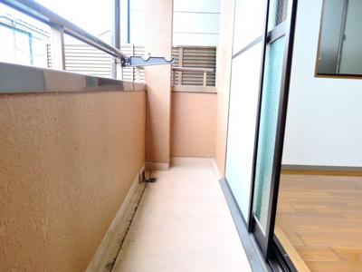 【バルコニー】 | ビアンヌール芥川