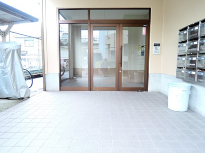 【エントランス】 | ビアンヌール芥川