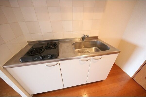 プラウランド堀田のキッチン