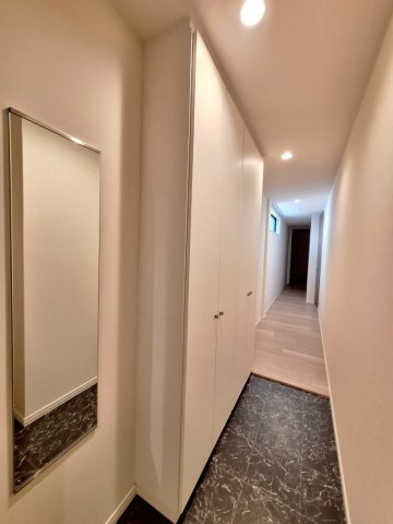 メゾン　ラ　グランメールの玄関