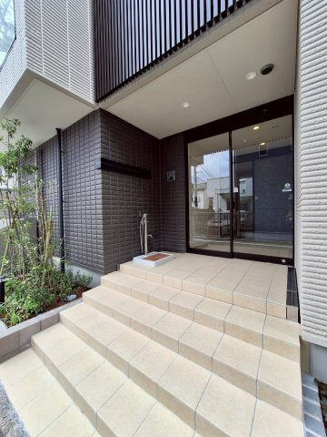 メゾン　ラ　グランメールのエントランス