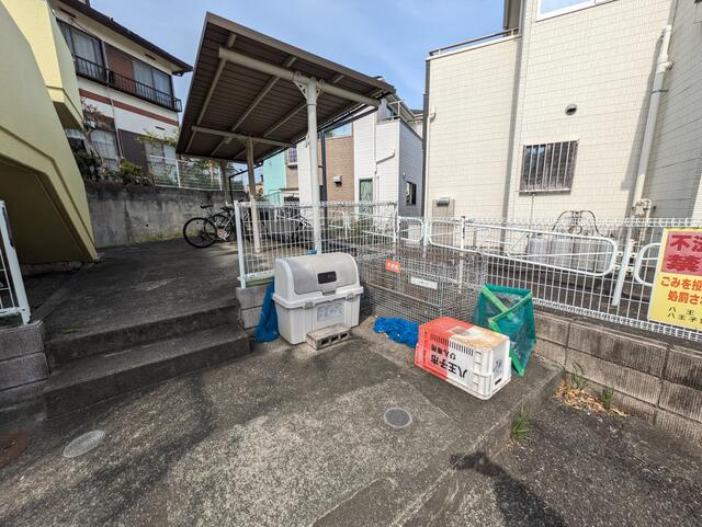 ゴミ捨て場