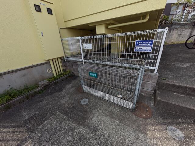 ゴミ捨て場