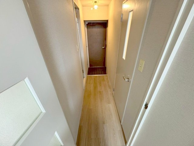 サニーセレクトコーポの玄関