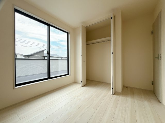 行田市城西１丁目　新築戸建　全9棟の洋室