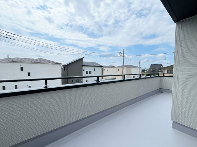 行田市城西１丁目　新築戸建　全9棟のバルコニー