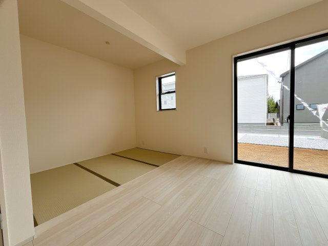 行田市城西１丁目　新築戸建　全9棟の洋室