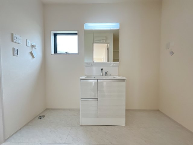 行田市城西１丁目　新築戸建　全9棟の独立洗面台