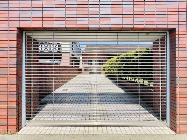 伊勢崎市連取町中古住宅の駐車場|駐車が苦手な方にもおススメです♪
