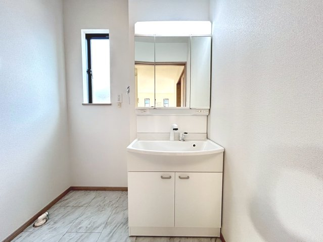 ハートフルタウン　一宮市浅井町4期　全1区画分譲の浴室|明るく清潔なバスルームで、保温浴槽を使用しており４時間たっても湯温低下は約2.5度の省エネ仕様です。