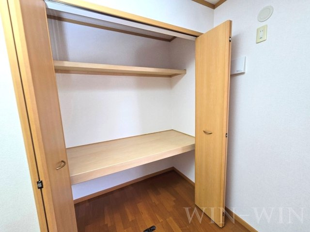 ホワイトルームカワイ Ⅰの収納