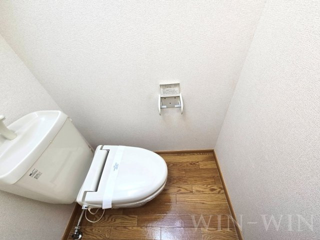ホワイトルームカワイ Ⅰのトイレ