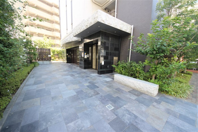 【エントランス】 | NORTH VILLAGE BIRTH PLACE