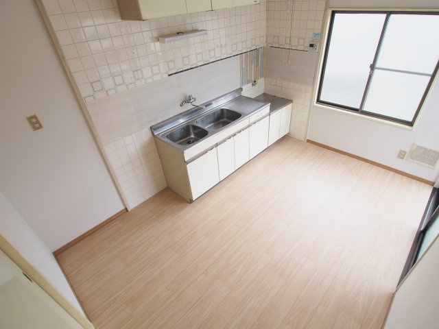 平谷戸建て（池田貸家）の居間・リビング