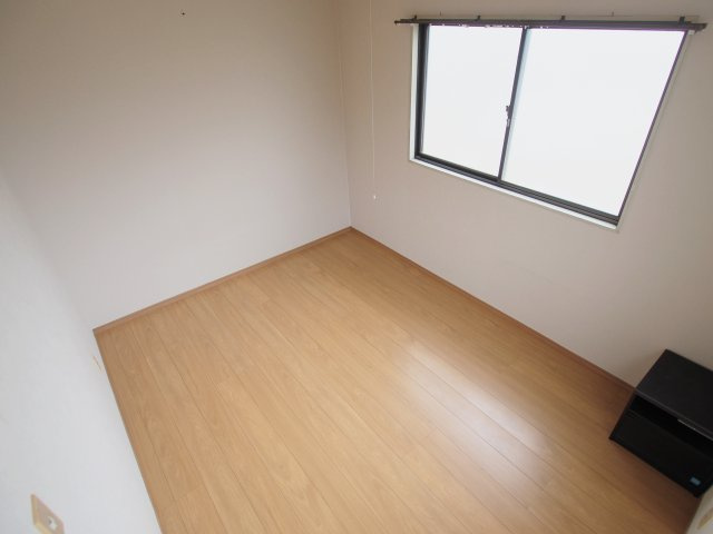 平谷戸建て（池田貸家）の洋室