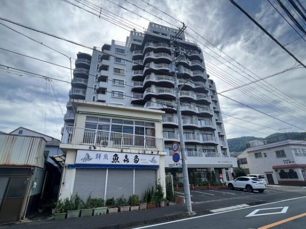 商談中　伊東シーサイドセンチュリー21の外観|東側からの外観