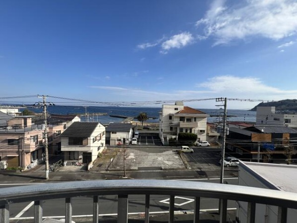 商談中　伊東シーサイドセンチュリー21の展望|海を見ながら優雅な時間を過ごせます