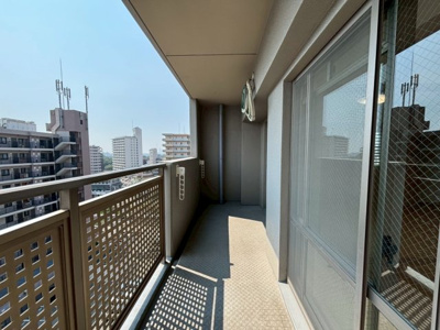 【バルコニー】 | ラウムズ三国ヶ丘