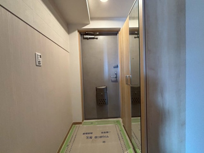 【玄関】 | ラウムズ三国ヶ丘