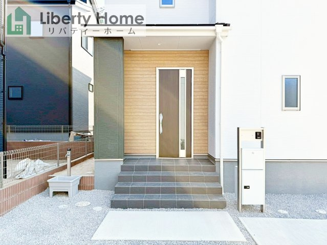 第1取手市ゆめみ野　新築戸建　2号棟のエントランス