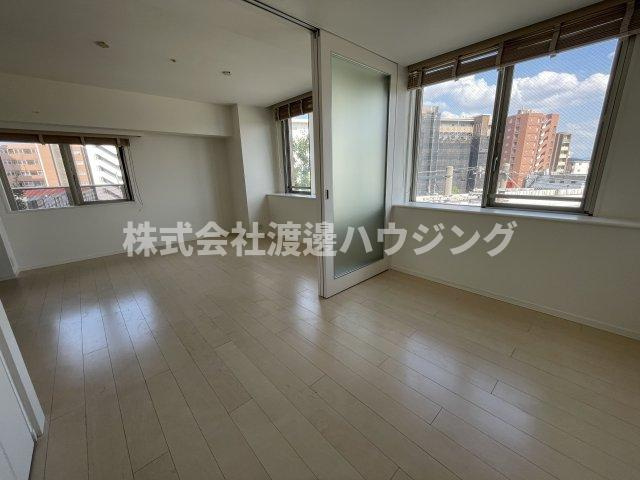 パークホームズ緑地公園の居間・リビング