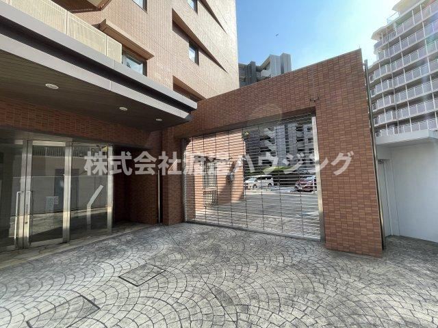 パークホームズ緑地公園のエントランス