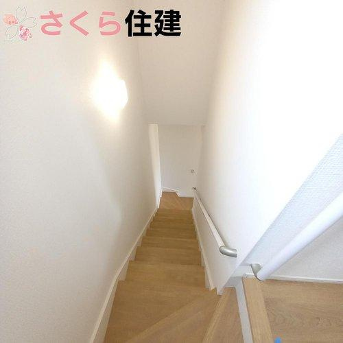 -Erde-　真岡市下高間木２期　２号棟のその他|階段に手すり付きで安心