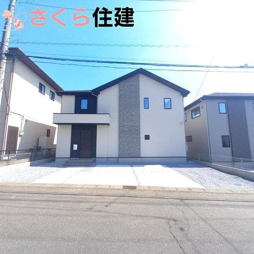 -Erde-　真岡市下高間木２期　２号棟の前面道路含む現地写真|友人やご両親がいらっしゃっても駐車できるカースペース３台