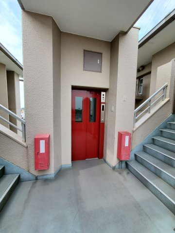 グリーンパーク第1八潮のその他共用部分|エレベーター停止階です