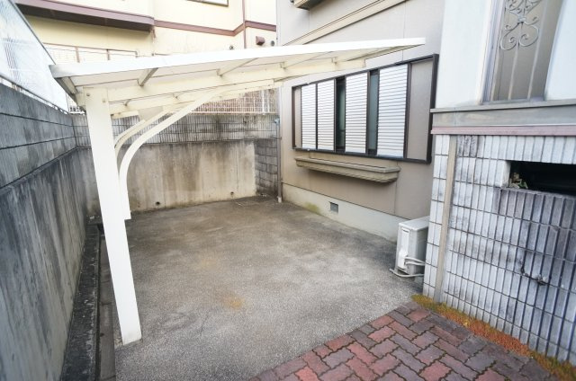 売布ガ丘スカイハイツの和室|参考、同建物・同間取りの号室