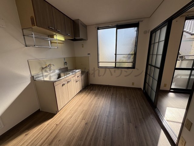 売布ガ丘スカイハイツの居間・リビング|参考、同建物・同間取りの号室