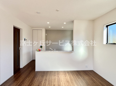 【キッチン】 | 御殿場市二枚橋 新築一戸建て | キッチンでお料理をお楽しみください