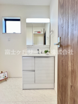 【独立洗面台】 | 御殿場市二枚橋 新築一戸建て | 使いやすい独立洗面台です