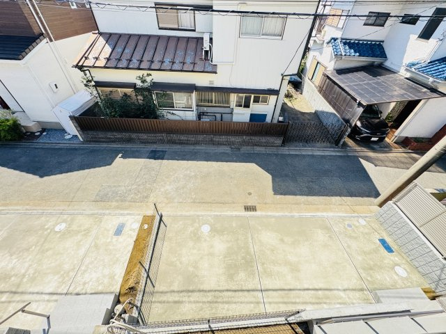 松戸市常盤平２丁目新築戸建【常盤平第三小学校：8分】の展望|バルコニーより道路側眺望・南道路で日当たり良好♪