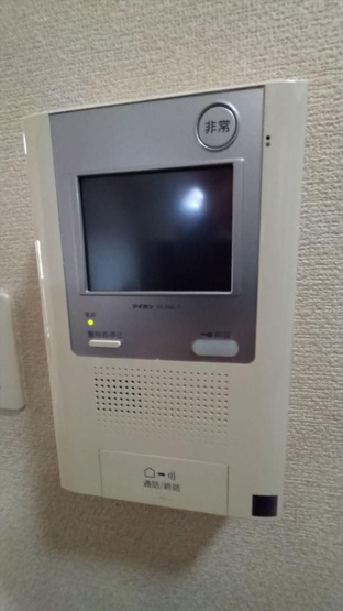 【セキュリティ】 | アンピール百年橋 | TVモニタ付ドアホンで安心・安全にお過ごしいただけます