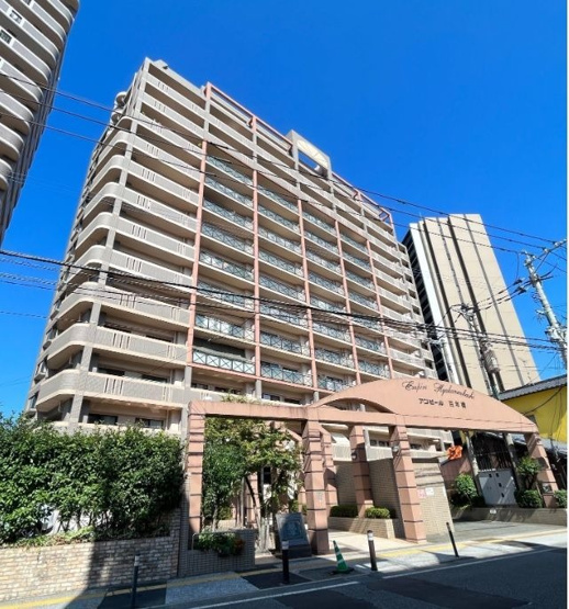 【外観】 | アンピール百年橋 | 西鉄大牟田線と七隈線の2沿線で各方面への移動が便利になります。周辺環境も良好で、永く快適に暮らせます