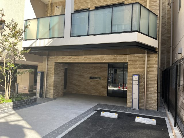 【エントランス】