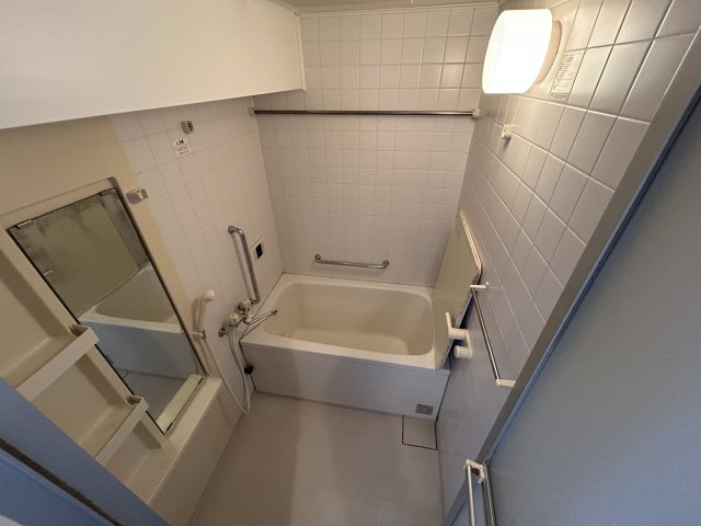 プレステージ明石本町の浴室