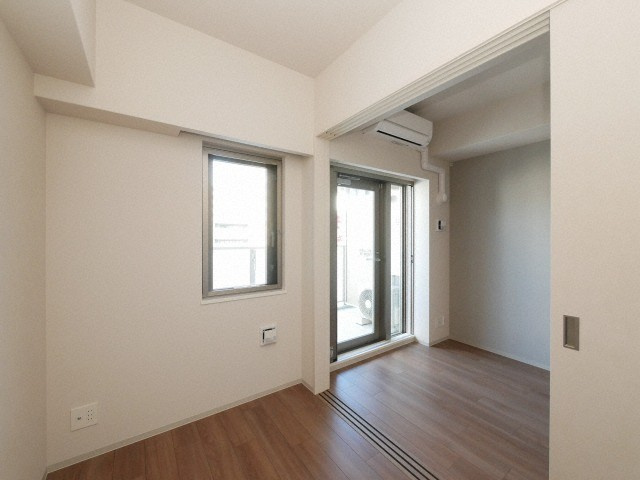 アーバネックス新町の洋室