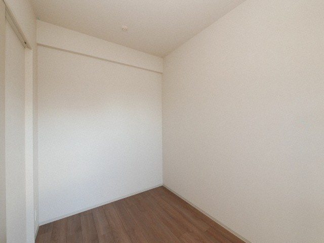 アーバネックス新町の洋室