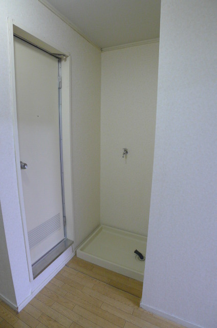 イーグルハイツＡ棟のその他|室内洗濯置き場