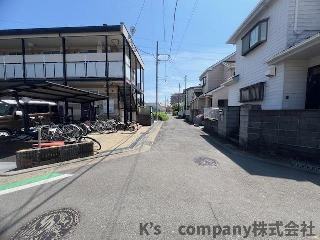 ■高座郡寒川町一之宮３丁目　建築条件なし　売地　区画4の前面道路含む現地写真|前面道路は交通量が少なく静かです◇
