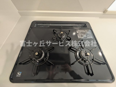 【その他】 | 浜松市中央区入野町 58期 新築一戸建て 2号棟 | ３口コンロです